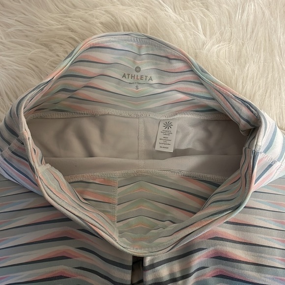 Athleta Leggings Pants Capri Purple High Rise Stripes Athleisure Active Sz Small - Picture 5 of 10